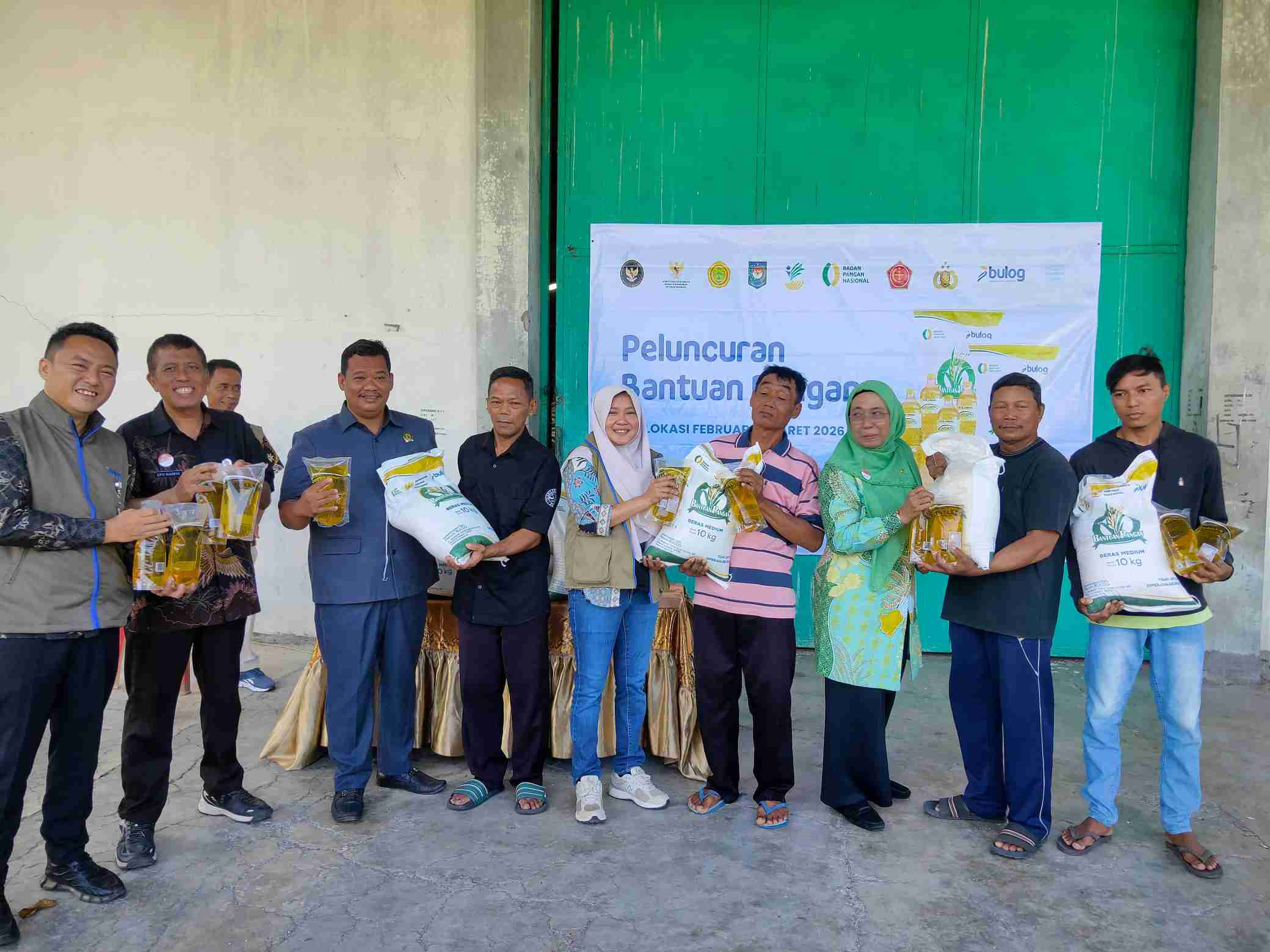 Bulog Pati Salurkan Ratusan Ribu Paket Bantuan Pangan untuk Warga