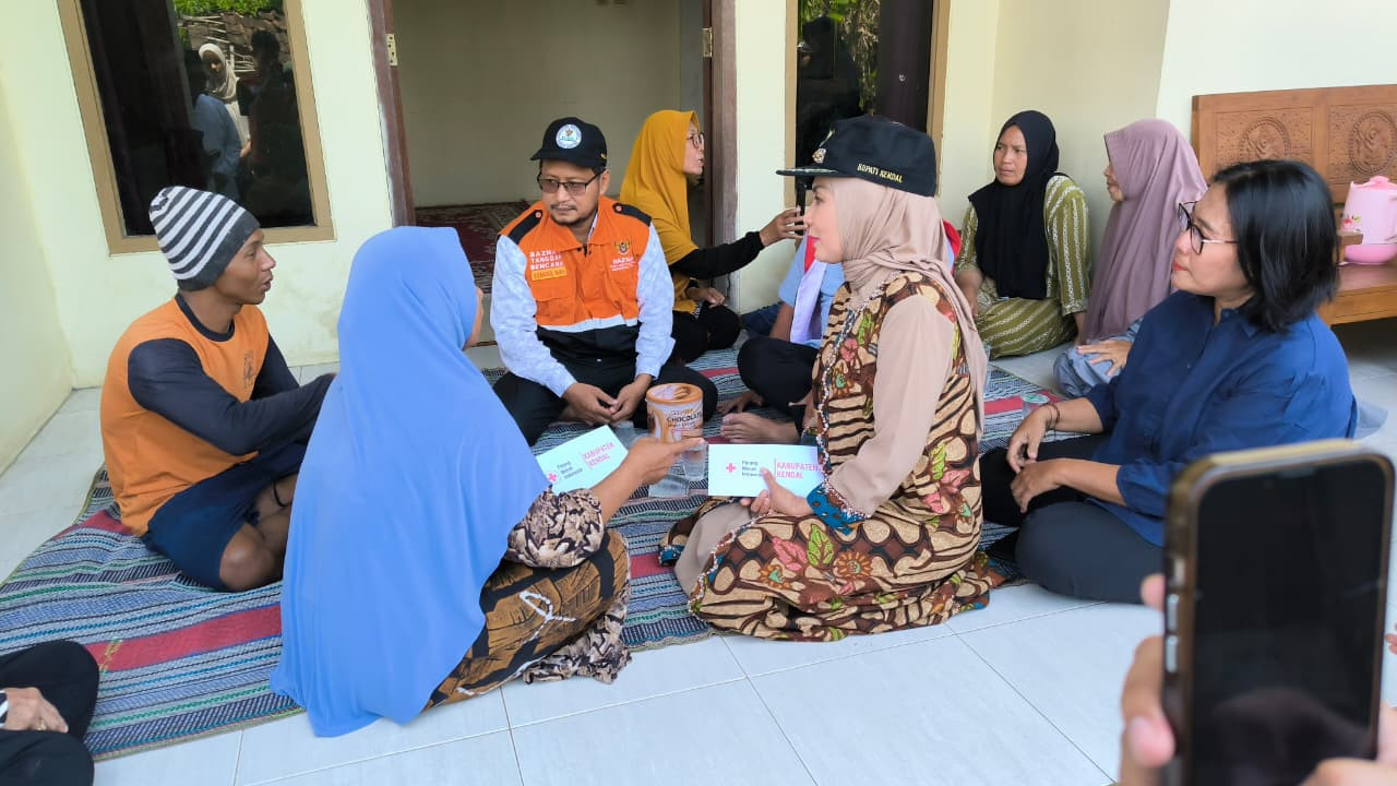 Korban Kebakaran di Rowosari Dapat Bantuan dari Bupati
