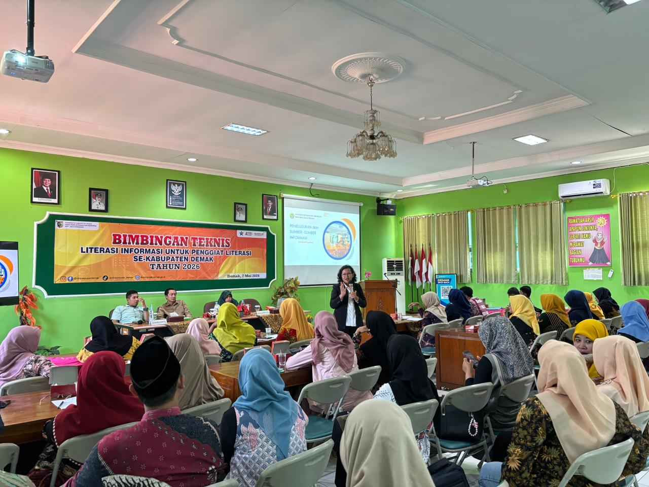 Tingkatkan Kualitas Literasi Pendidik Lewat Bimtek