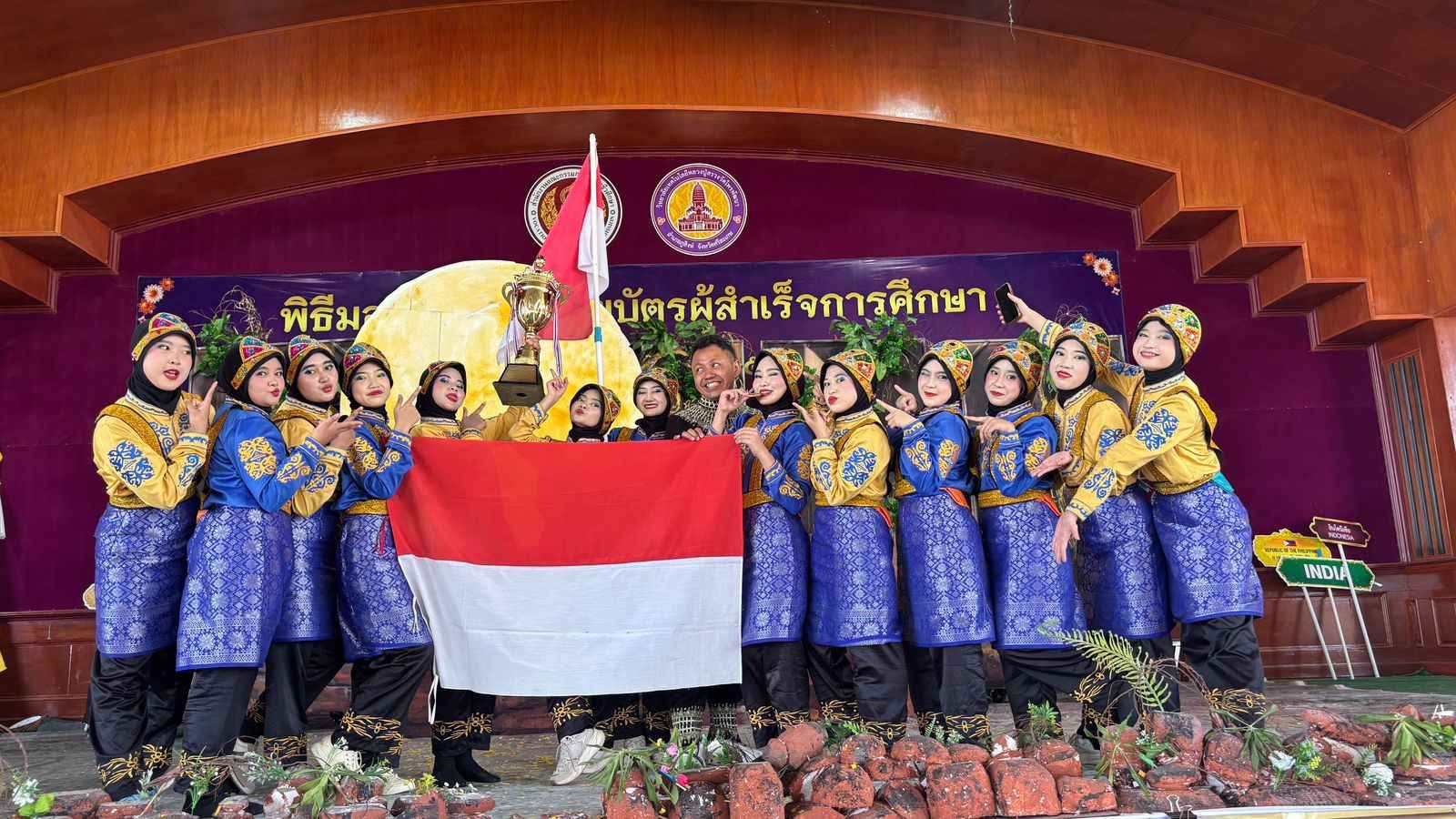 Bikin Bangga, Siswa SMAN 4 Semarang Juara Umum di Festival Internasional Thailand