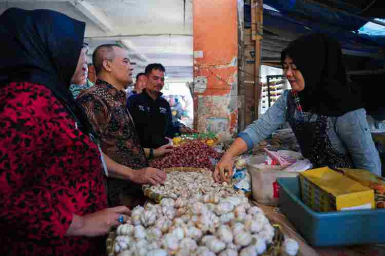 Pemprov Jateng Gelar Operasi Pasar - GPM Intervensi Harga Pangan Pokok