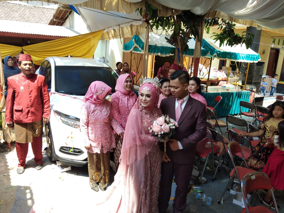 Lamaran Mobil Jadi Tren di Bumi Mina Tani