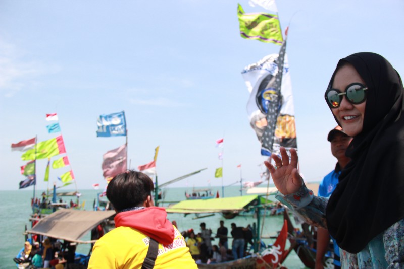 Mantab, Bupati Ini Gelontor Rp 150 Juta untuk Sedekah Laut