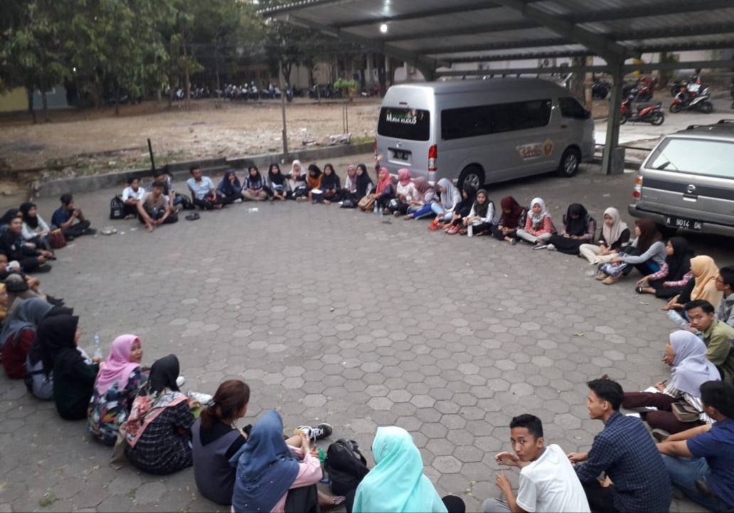 Teater Tigakoma UMK Gelar Workshop di Omah Kendeng, Dekatkan Diri dengan Sedulur Sikep?