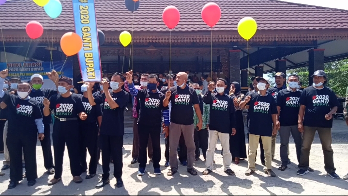 Hafidz Dianggap Tak Komitmen, Paguyuban Mantan Kades Motori Gerakan #2020GANTIBUPATI