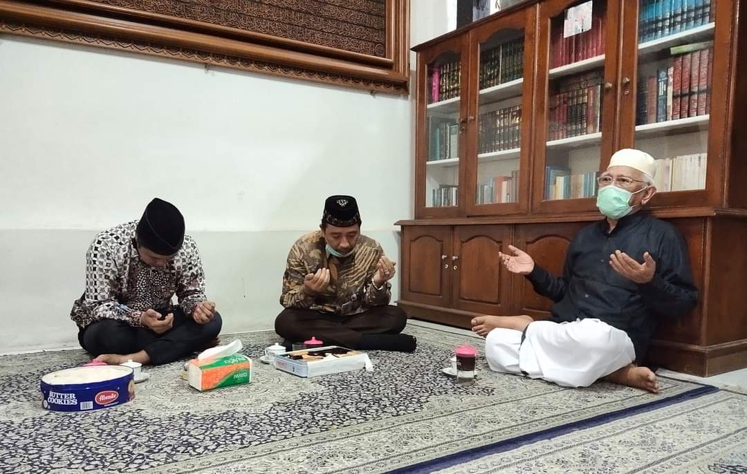 Hafidz-Bayu Sowan ke Gus Mus, Turunkan Tensi Politik Jelang Pilkada