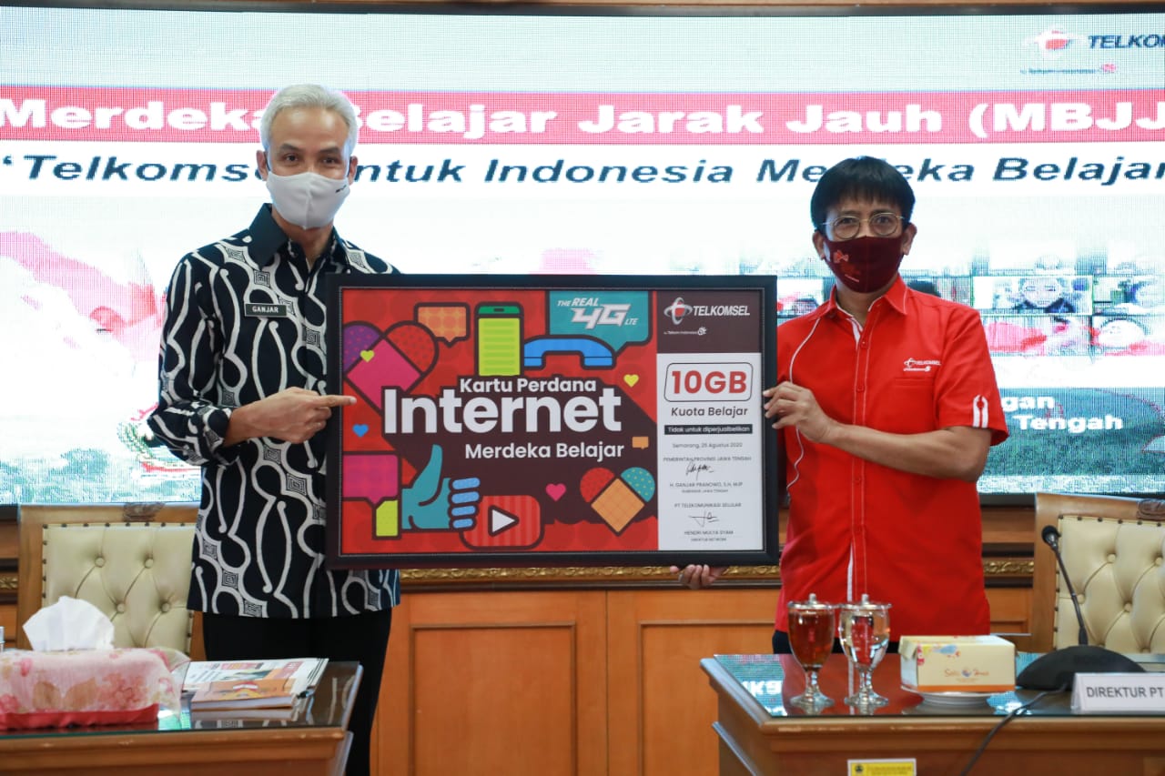 Ganjar Minta Provider Bantu Tangani Area Blank Spot di Jateng