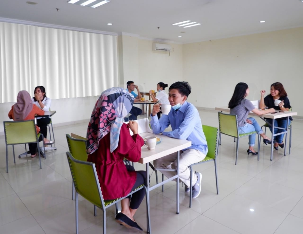 Tempat Makan Umum Potensial Penyebaran Covid-19, Berikut Alasannya