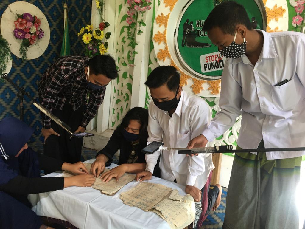 Pemuda Desa Prawoto Teliti Jejak Arab Pegon di Masa Kolonial