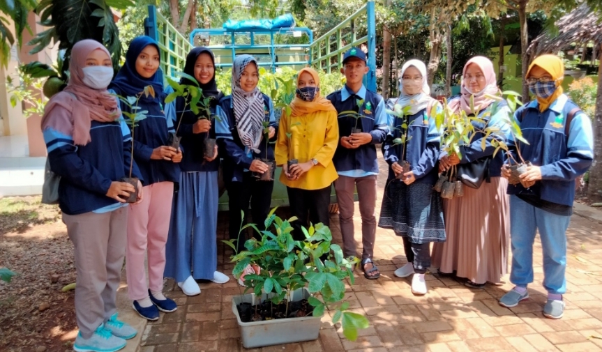 Desa Pagendisan Dapatkan Ribuan Bibit Pohon