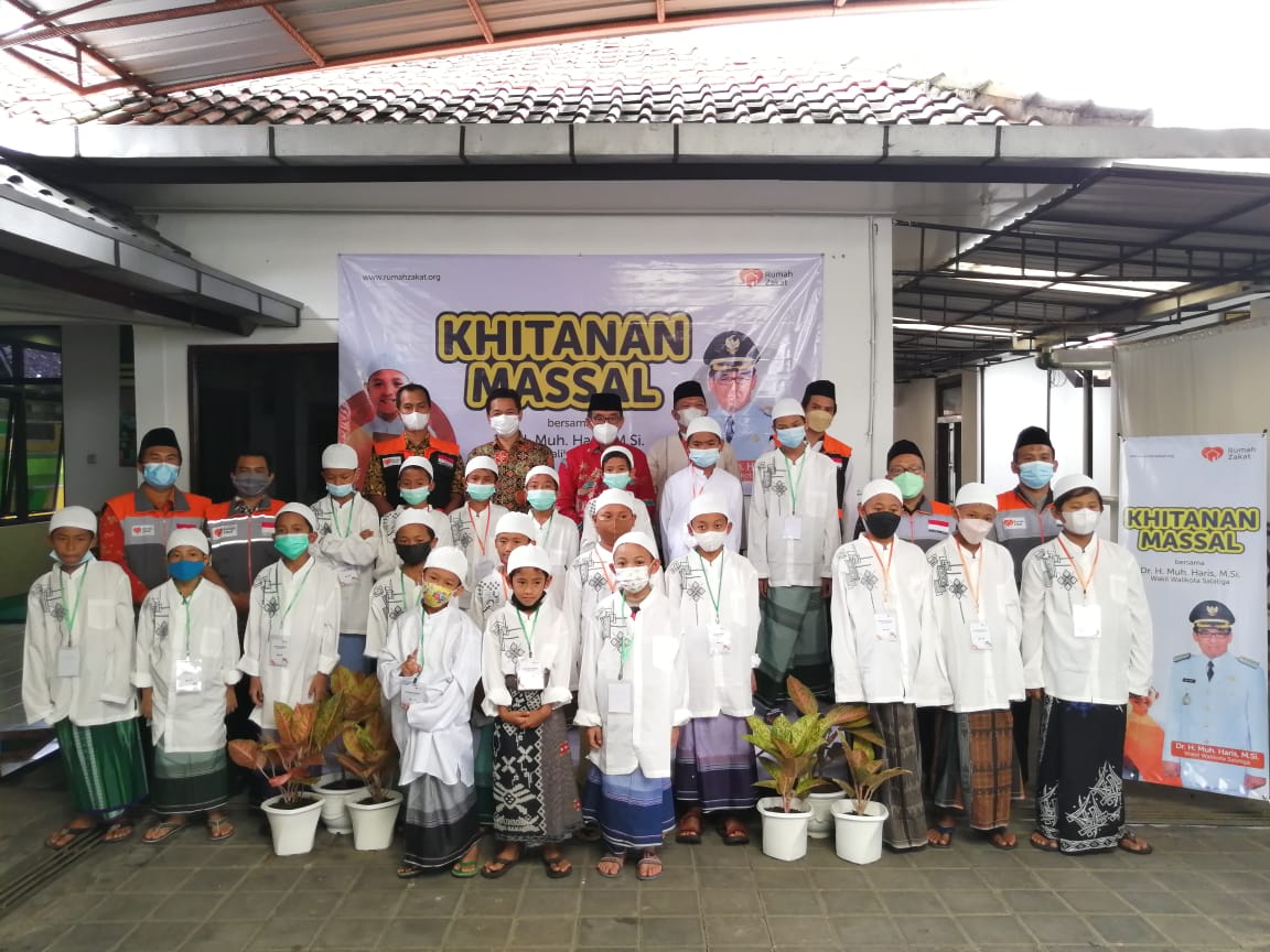 Wakil Walikota Salatiga Apresiasi Kegiatan Khitan Massal bagi Anak Yatim-Dhuafa