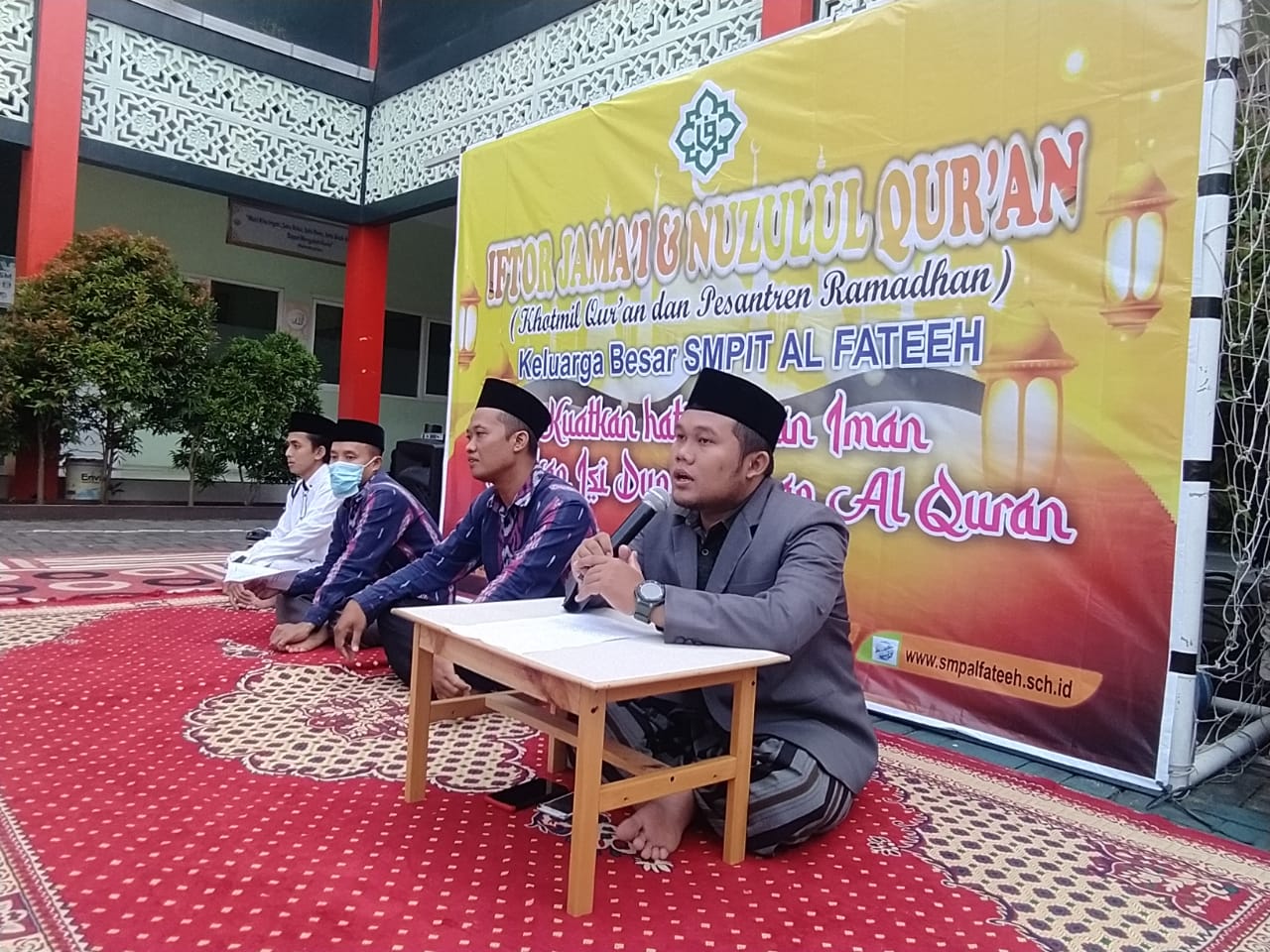 SMP IT Al Fateeh Semarang Gelar Khotmil Quran dan Pesantren Ramadan