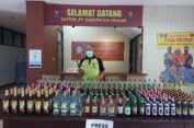 Operasi Pekat, Petugas Gabungan Sita Ratusan Botol Miras dan Wanita Penghibur