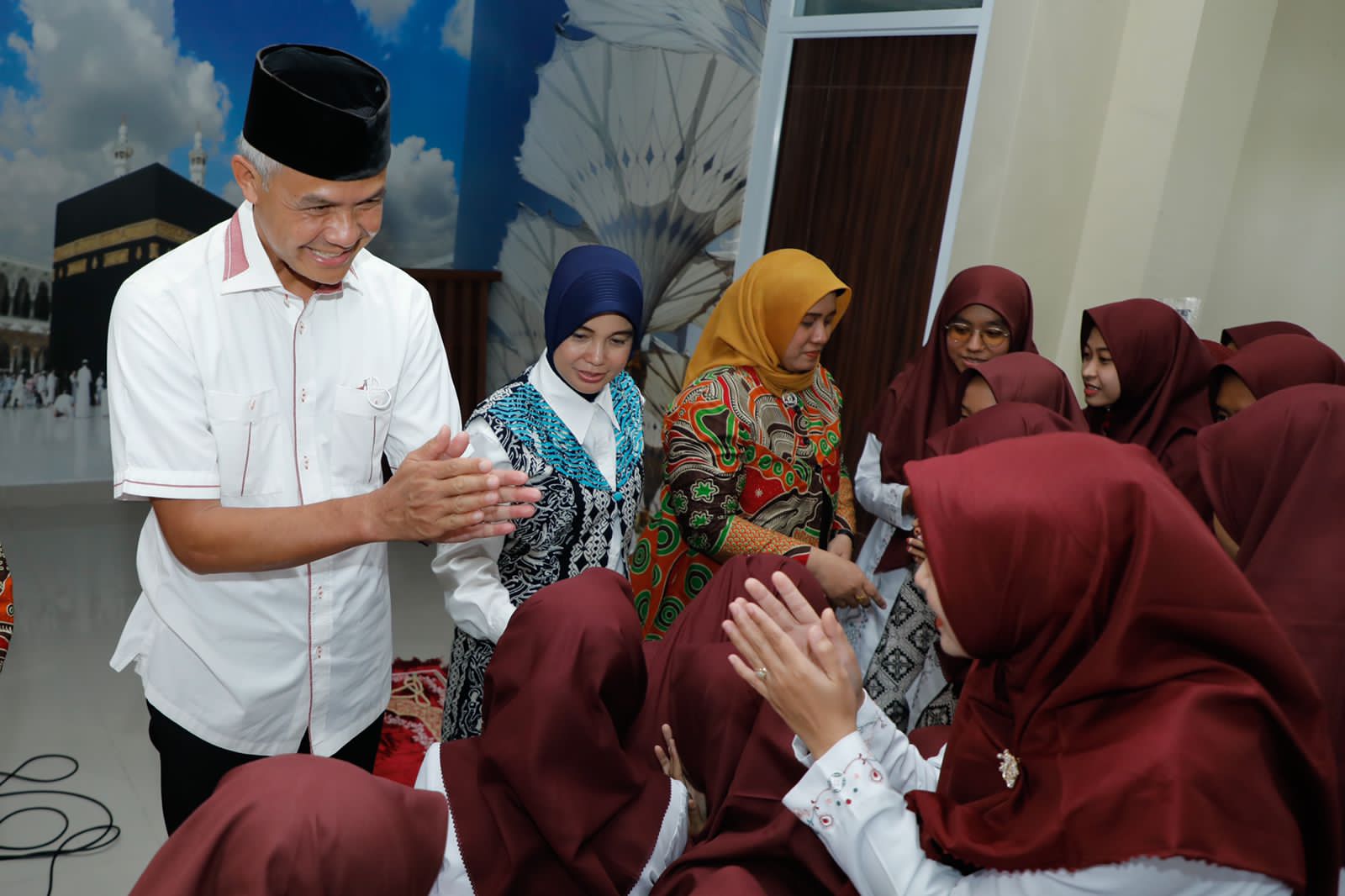 MTQ Nasional ke-29 ; Ganjar Beri Semangat Kafilah Jateng