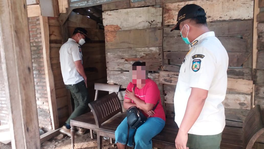 Warung Prostitusi di Pasar Legi Ditutup Petugas Satpol PP