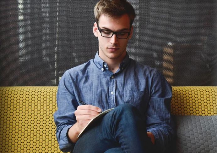 Daftar Weton Pria Paling Setia Berdasarkan Watak Pembawaan Lahir