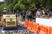 Polres Batang Musnahkan 3.191 Botol Minuman Keras