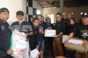 Peduli Korban Banjir, PGRI Batang Kirimkan Bantuan Sembako