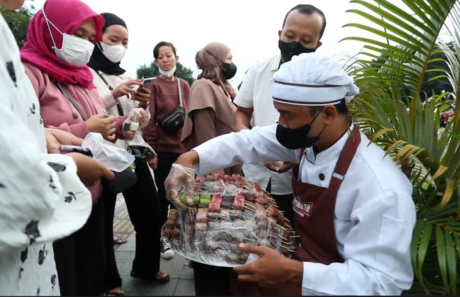 Camilan Marshmellow yang Viral di Yogya Makin Hits Berkat Lapak Ganjar