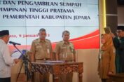 Lantik Kadinkes Jepara, Pj Bupati : Ubah Gaya Kepemimpinan