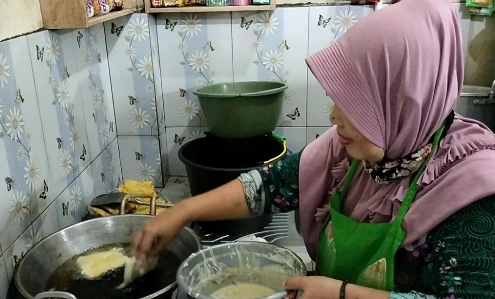 Migor Bersubsidi Langka, Pedagang Gorengan Mengeluh