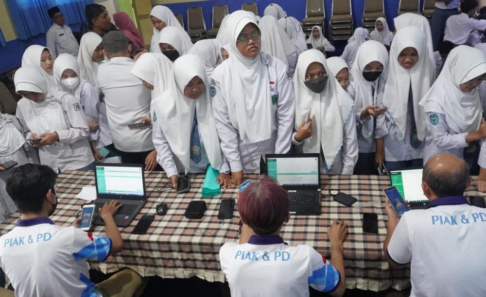 Gencarkan Aktivasi KTP Digital, Disdukcapil Batang Sasar Pelajar