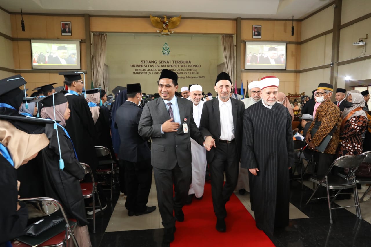 Wagub Jateng Taj Yasin Hadiri Wisuda UIN Walisongo