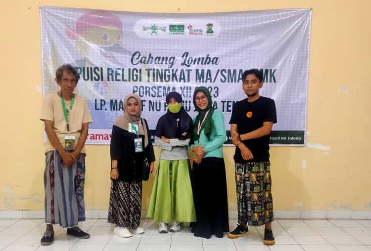 Sastrawan Pati Beri Catatan Lomba Puisi Porsema