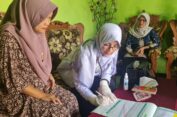 Berkaca-kaca, Bidan dan Kader Kesehatan Ceritakan Ganjar Turun Pantau Ibu Hamil dan Stunting