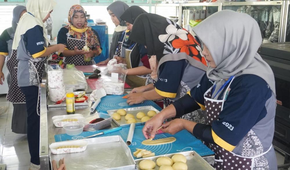 Uji Kompetensi Pelatihan Roti dan Kue, LSP BBPVP Semarang: Semoga Peserta Lulus Semua
