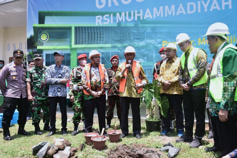 Bupati Kendal Dampingi Menko PMK RI Hadiri Peletakan Batu Pertama RSI Muhammadiyah 2