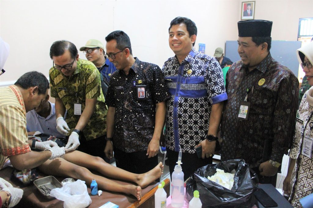 Ramaikan Hari Jadi ke-167, Tiga Kecamatan Gelar Khitanan Massal