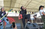 Band Kotak dan Last Child Hipnotis Ribuan Penonton di Stadion Kamal Junaedi Jepara
