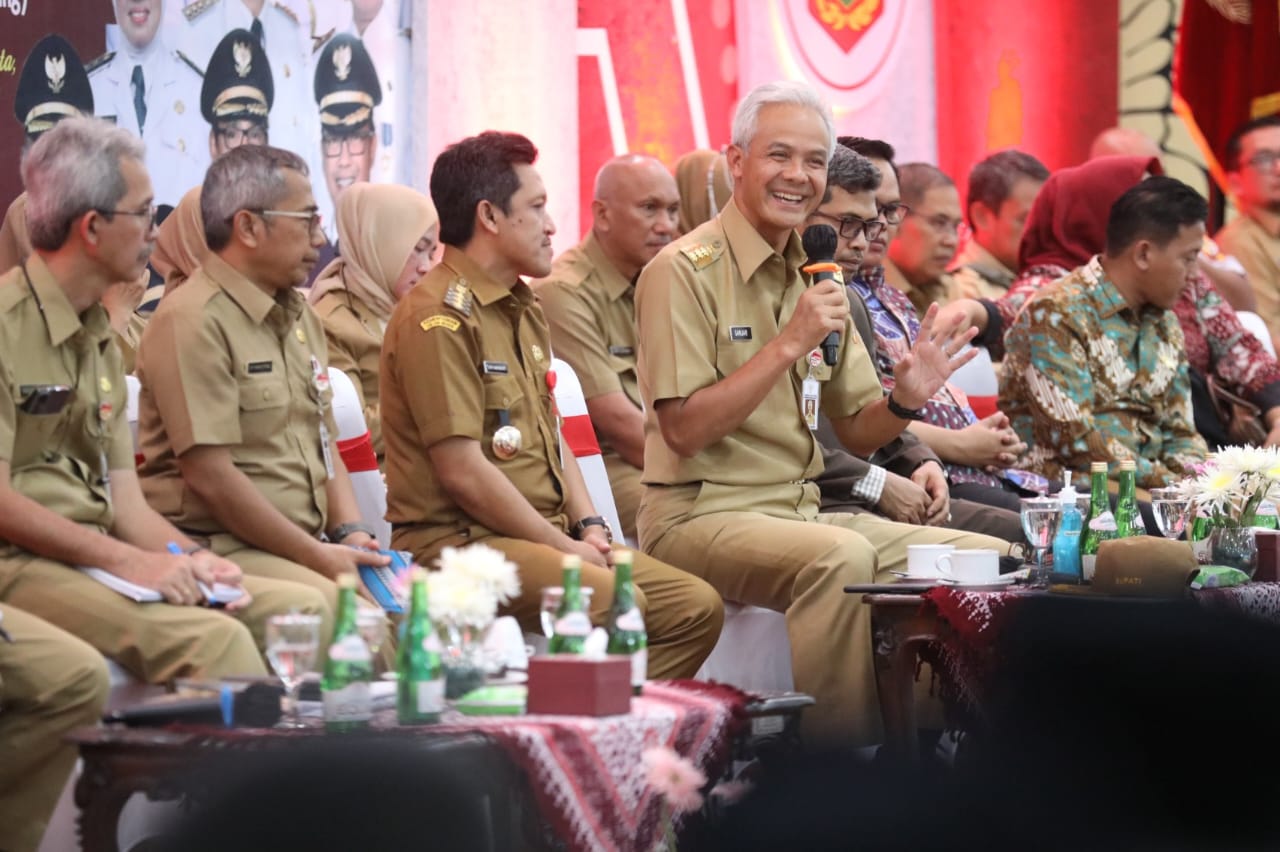 Gubernur Ganjar Pranowo Tekankan Pembangunan Daerah Tak Melulu Pembangunan Fisik