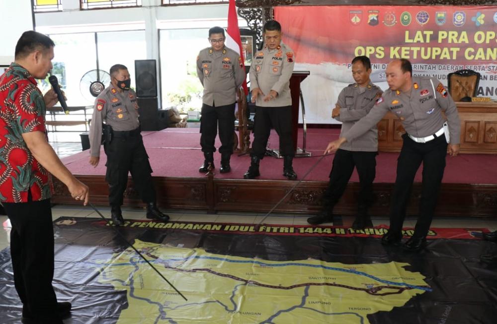 Rawan Kepadatan, Petugas Pantau Obyek Wisata Saat Libur Lebaran