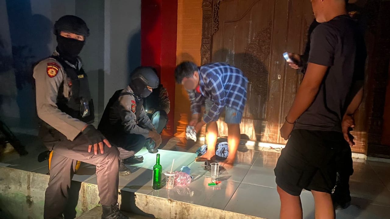 Kawasan Balai Jagong Jadi Tempat Pesta Miras Oplosan, Empat Pemuda Diciduk Polisi