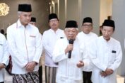 Kebahagiaan Ganjar dan Ma’ruf Amin Salat Tarawih di Masjid Raya Baiturrahman Pasca Revitalisasi