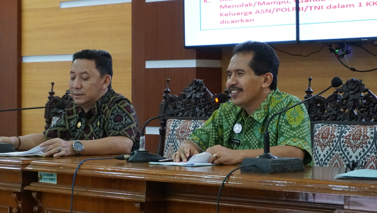 Senyum Lebar, KPM PKH Cairkan Bantuan Senilai Rp3,9 Juta