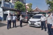 Dishub Pati Himbau Truk Tak Bongkar Muat di Trotoar