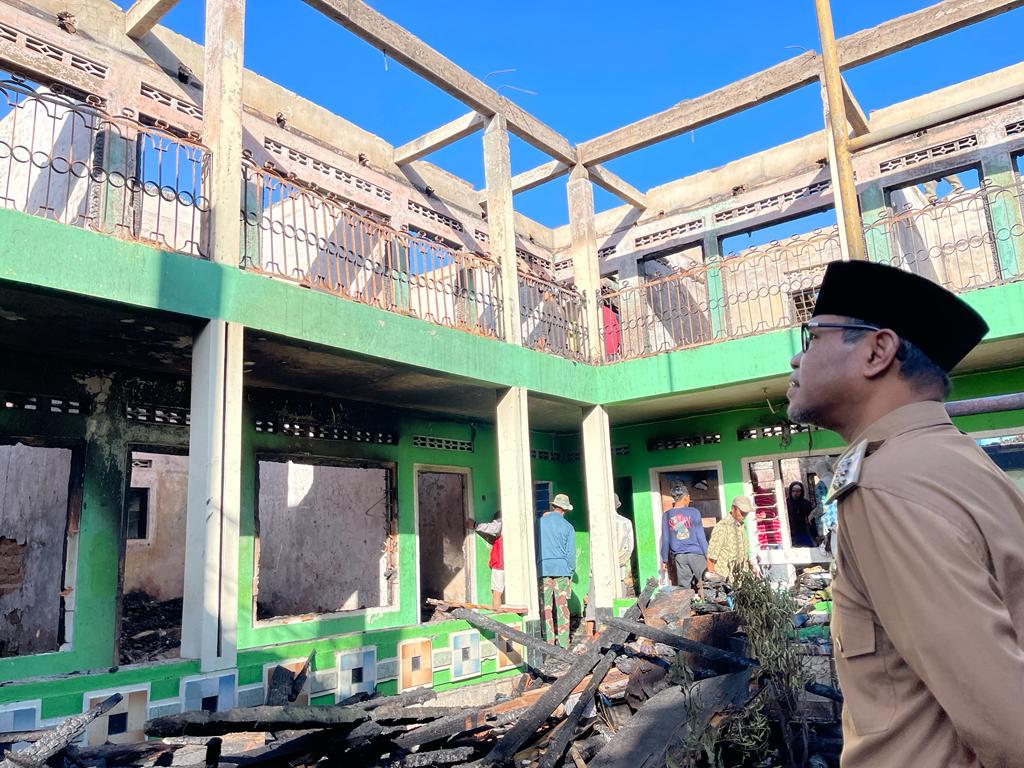Bupati Tinjau Lokasi Bekas Kebakaran Ponpes Darul Muttaqien Temanggung