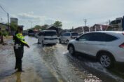 Rob Kembali Genangi Jalur Pantura Sayung, Ini Imbauan Satlantas Polres Demak