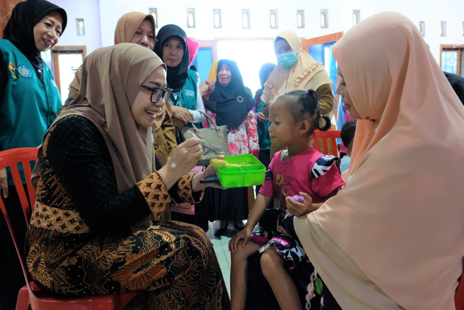 Monev Hari ke-29, Ketua TP PKK Temanggung Pastikan PMT Tepat Sasaran