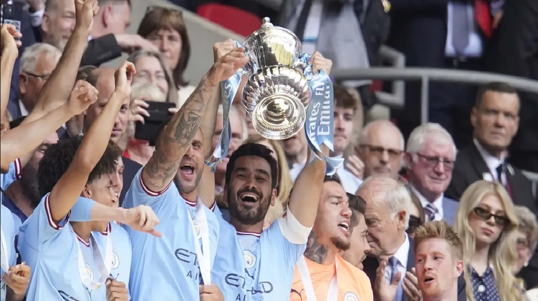 Menang Piala FA, Jack Grealish: Dirayakan Dong! Juara Enggak Datang Seminggu Sekali