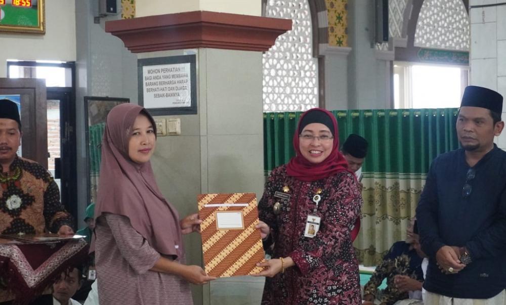 Khotmil Quran ke-2, Pemkab Batang Bersama Kemenag Salurkan Bantuan Rp10 Juta