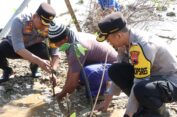 Cegah Kerusakan Lingkungan, Polres Jepara Tanam 1.000 Mangrove