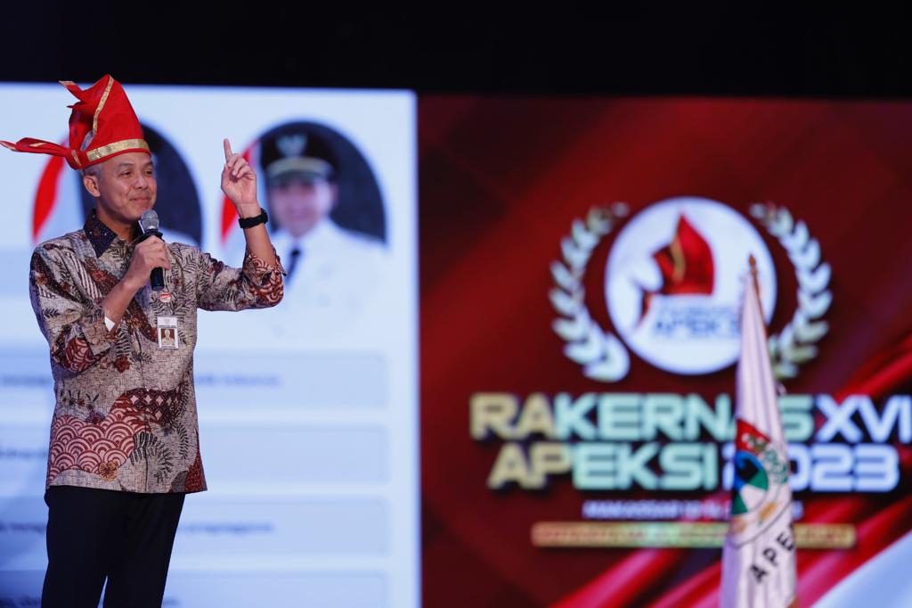 Ganjar; Pak Prabowo Senior Saya, Mas Anies Teman Dekat, Kita Bersatu untuk Indonesia