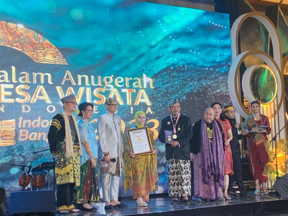 Desa Besani Batang Raih Penghargaan dari Kemenparekraf RI dan Medali MURI