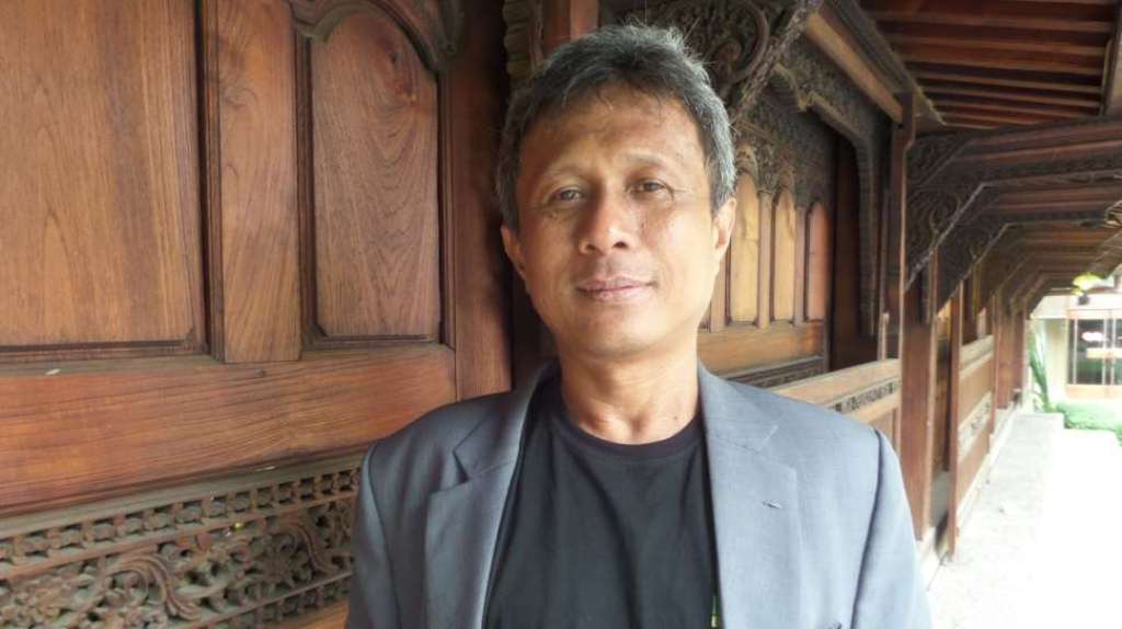 Penulis Esai Nirwan Ahmad Arsuka Tutup Usia, Ganjar Kenang Kebersamaan semasa Kuliah