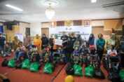 Pemerintah Australia Bantu Disabilitas Jateng 340 Kursi Roda, Ganjar : Itu Bukti Rasa Kemanusiaan