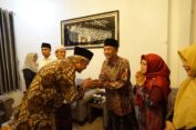 Doa KH Ubaidillah dan Santri Dar Al Tauhid Cirebon untuk Ganjar